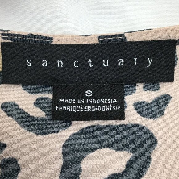 Sanctuary Animal Print V-neck Button Down Blouse Size S EXCELLENT Condition - Picture 6 of 7